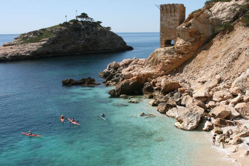 Kayak dans les calanques avec guide